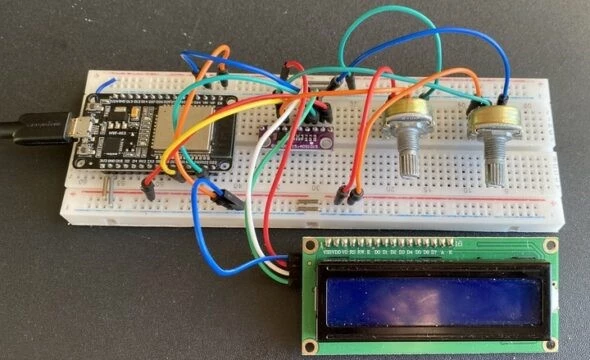 اتصال پین SDA و SCL مربوط به LCD به GPIO21 و GPIO22 از ESP32