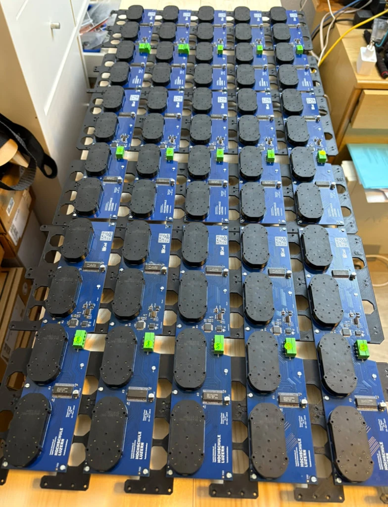 pcb-holder MetaClockClock
