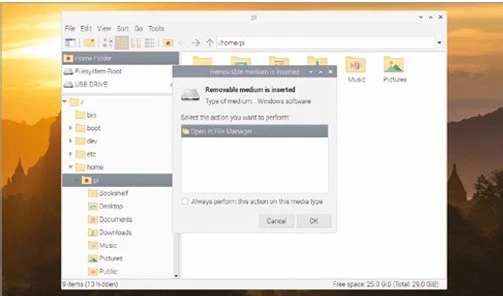 Inserting a 
removable 
storage device
