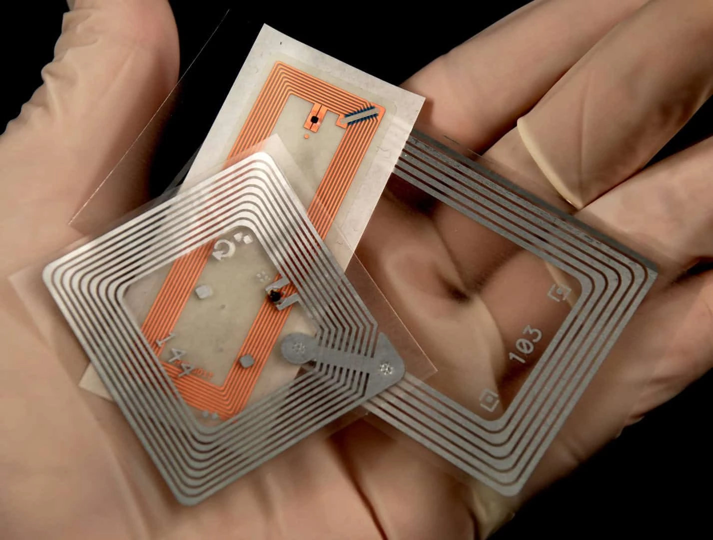 RFID چیست؟ | معرفی تگ RFID، انواع Passive/Active و باندهای LF‑HF‑UHF