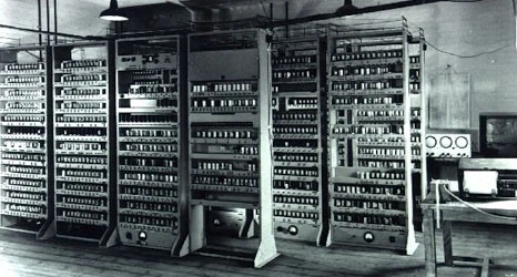 تاریخچهی کامپیوترها: از دوران لامپ خلاء تا اختراع ترانزیستورها 8 کامپیوتر EDSAC